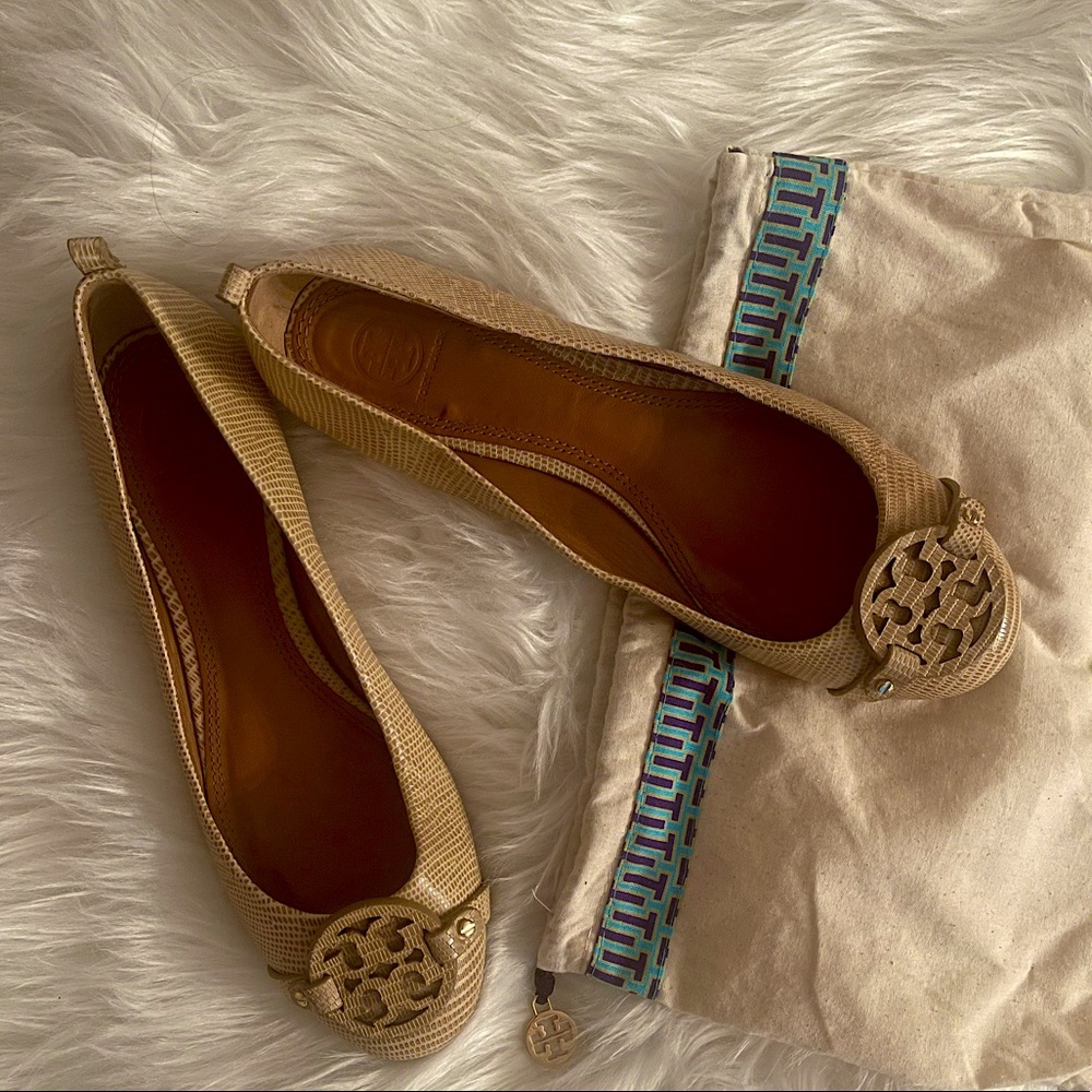 Tory Burch Leather Flats 10M